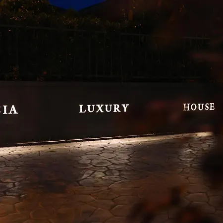 Hotel Luxury House Ariccia